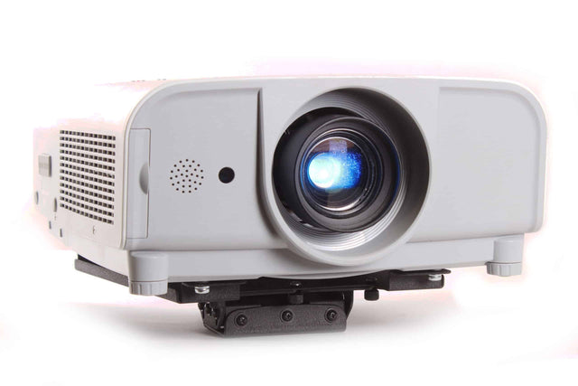 Sanyo PLC-XT20 projector 3800 ANSI lumens w/XGA resolution (430 W / 100V - 240V) w/ Standard Lens Includes Chief Ceiling Mount - (Lamp Hours: 2794/Lamp NEEDS replacement) main|Sanyo PLC-XT20 projector 3800 ANSI lumens w/XGA resolution (430 W / 100V - 240V) w/ Standard Lens Includes Chief Ceiling Mount - (Lamp Hours: 2794/Lamp NEEDS replacement) front1|Sanyo PLC-XT20 projector 3800 ANSI lumens w/XGA resolution (430 W / 100V - 240V) w/ Standard Lens Includes Chief Ceiling Mount - (Lamp Hours: 2794