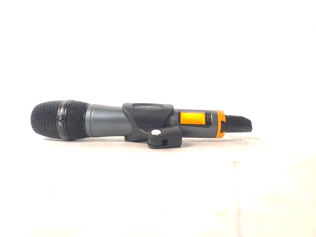 Sennheiser SKM 300 Handheld Transmitter (A: 516 - 558 MHz) w/ E835 Mic Capsule, & Mic Clip