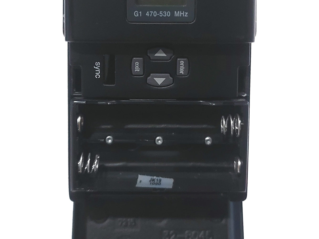 Shure UR1 Wireless Bodypack Transmitter (G1: 470 - 530 MHz) w/ (1) Antenna