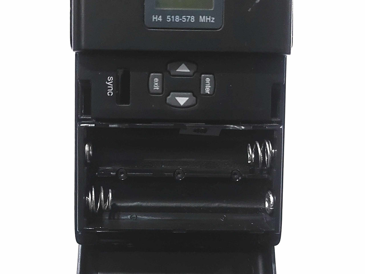 Shure UR1 Wireless Bodypack Transmitter (H4: 518 - 578 MHz) w/ (1) Antenna