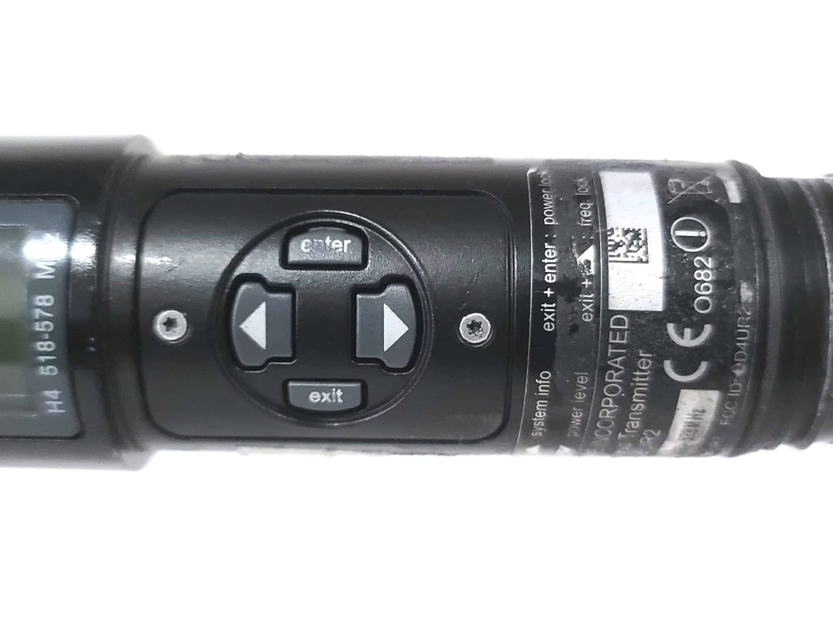 Shure UR2 Wireless Transmitter w/ BETA 58A Mic Capsule (H4: 518 - 578 MHz)