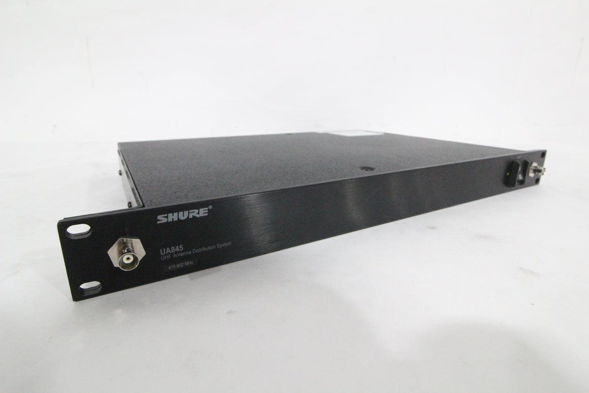 Shure U845 UHF Antenna Distribution System