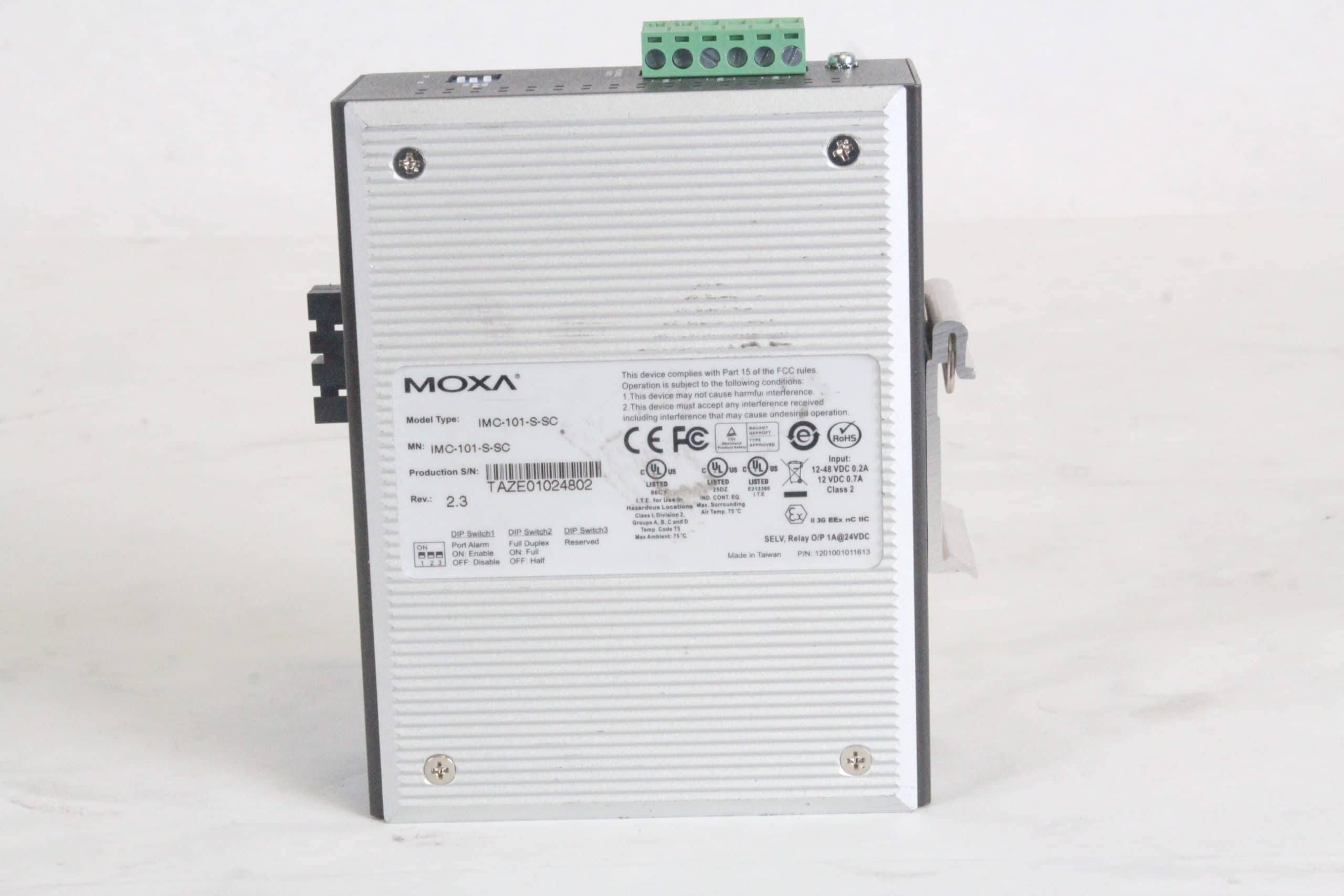 MOXA IMC-101-S-SC Industrial Ethernet-to-Fiber Media Converter