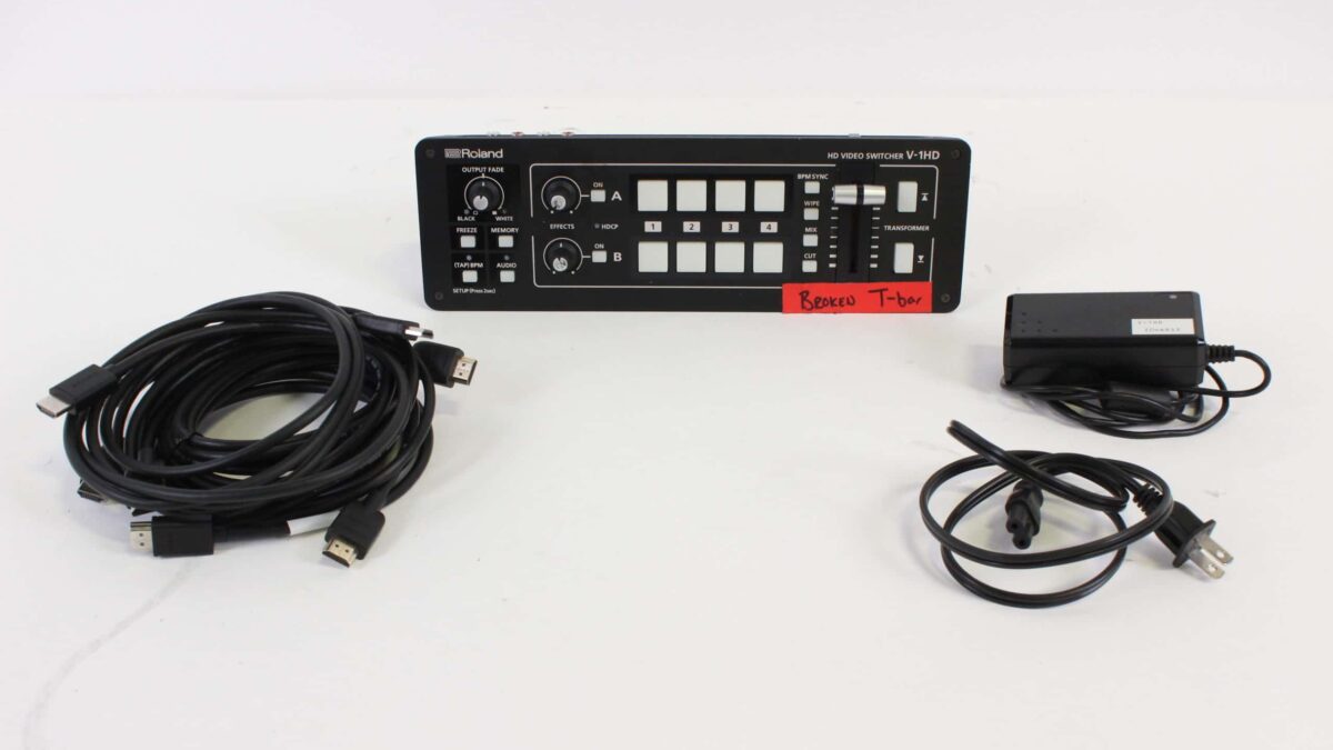 Roland V-1HD Portable 4 x HDMI Input Switcher (BROKEN T-BAR) w/ Hard Case