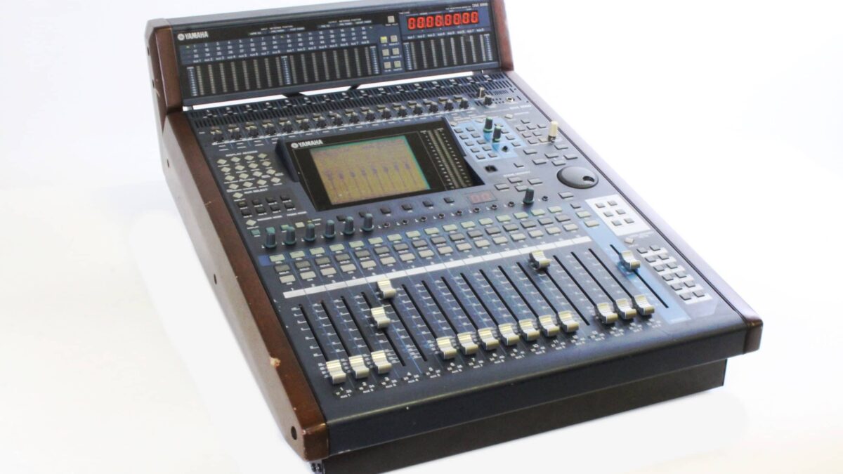 Yamaha DM1000 Digital Mixing Console (Multiple Issues) w/ Yamaha MB1000  Peak Meter Bridge & MY16-AE Digital I/O Card