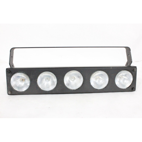 chromlech-jarag-l-5-lamp-linear-matrix-fixture-front1