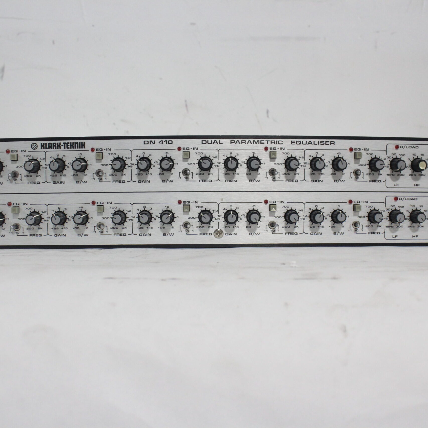 Klark Teknik DN410 2-Channel 5-Band Parametric Equalizer · AVGear