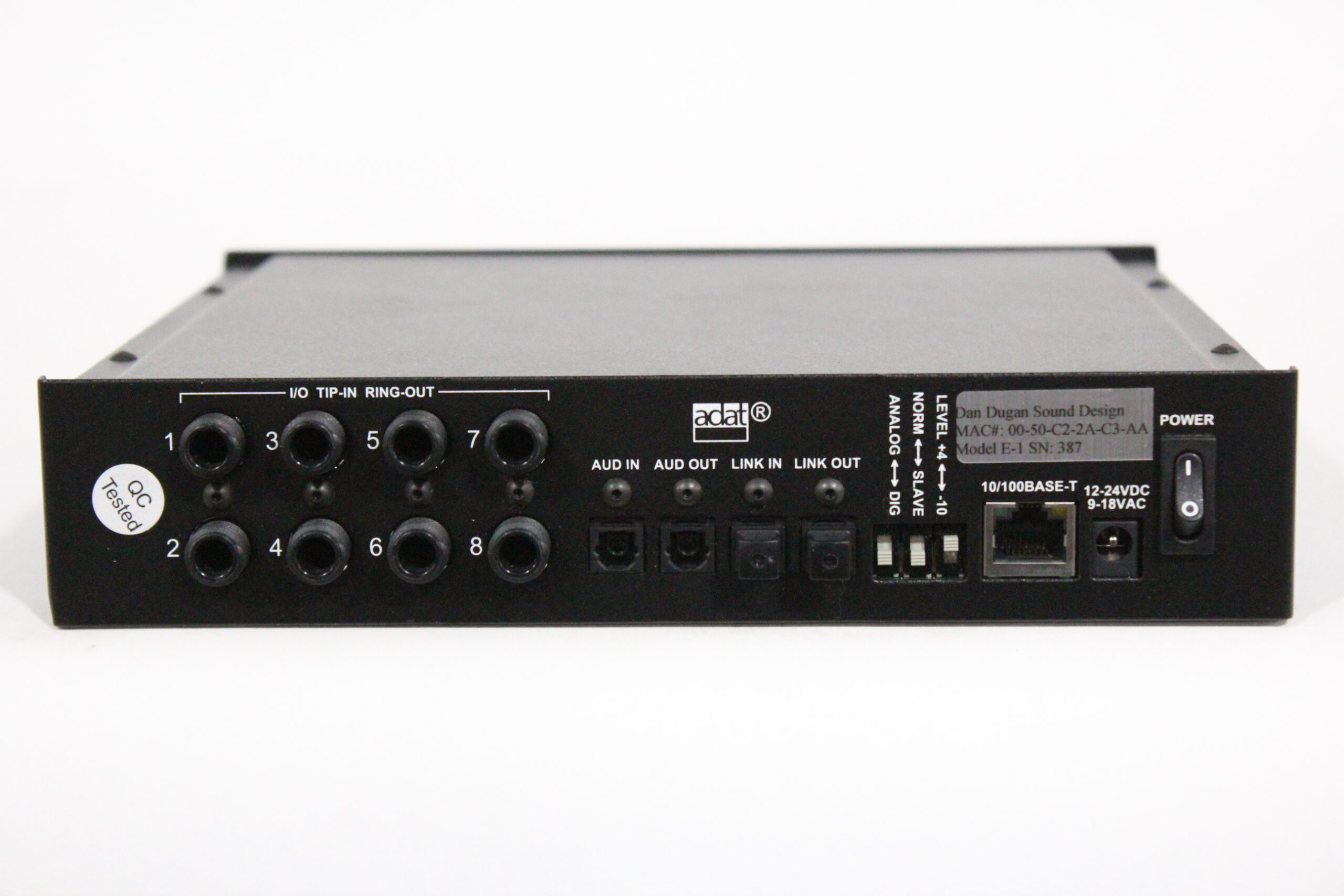 https://www.avgear.com/wp-content/uploads/2023/08/Dan-Dugan-Sound-Design-Model-E-1-Automatic-Mixing-Controller-4-scaled.jpg