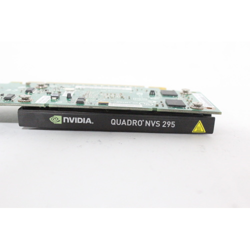 PNY Quadro NVS 295 VCQ295NVS-X16-DVI-PB 256MB 64-bit GDDR3 PCI Express 2.0 x16 Workstation Video Card - 4