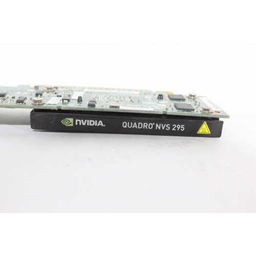 PNY Quadro NVS 295 VCQ295NVS-X16-DVI-PB 256MB 64-bit GDDR3 PCI Express 2.0 x16 Workstation Video Card - 4