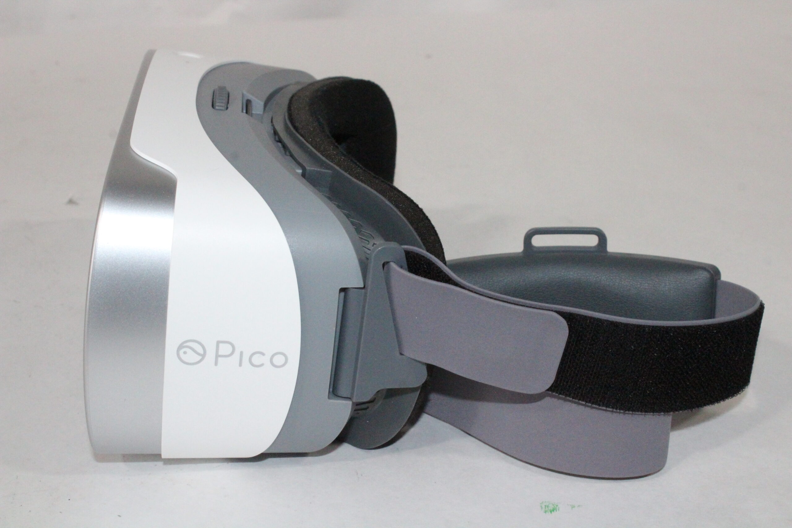 Pico Interactive Goblin VR Headset