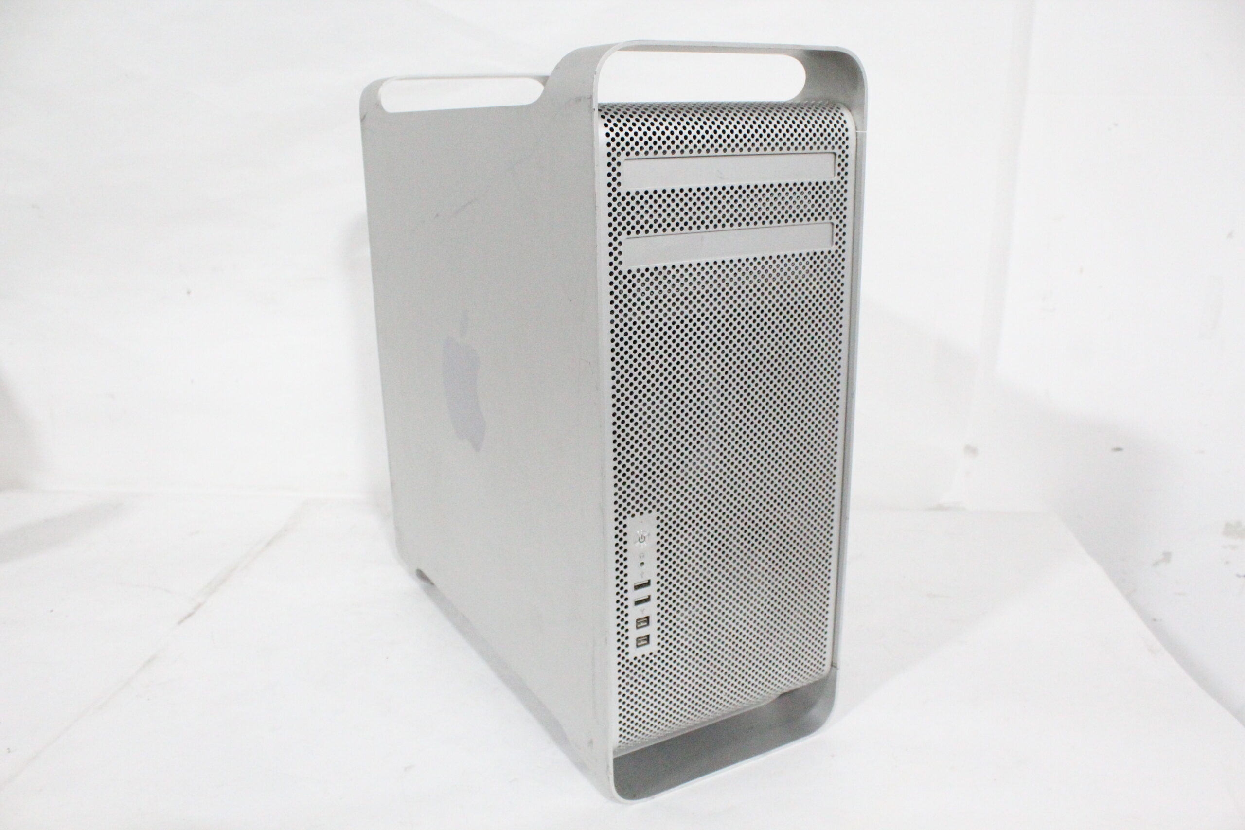 Apple Mac Pro (Early 2009) (NO POWER) · AVGear