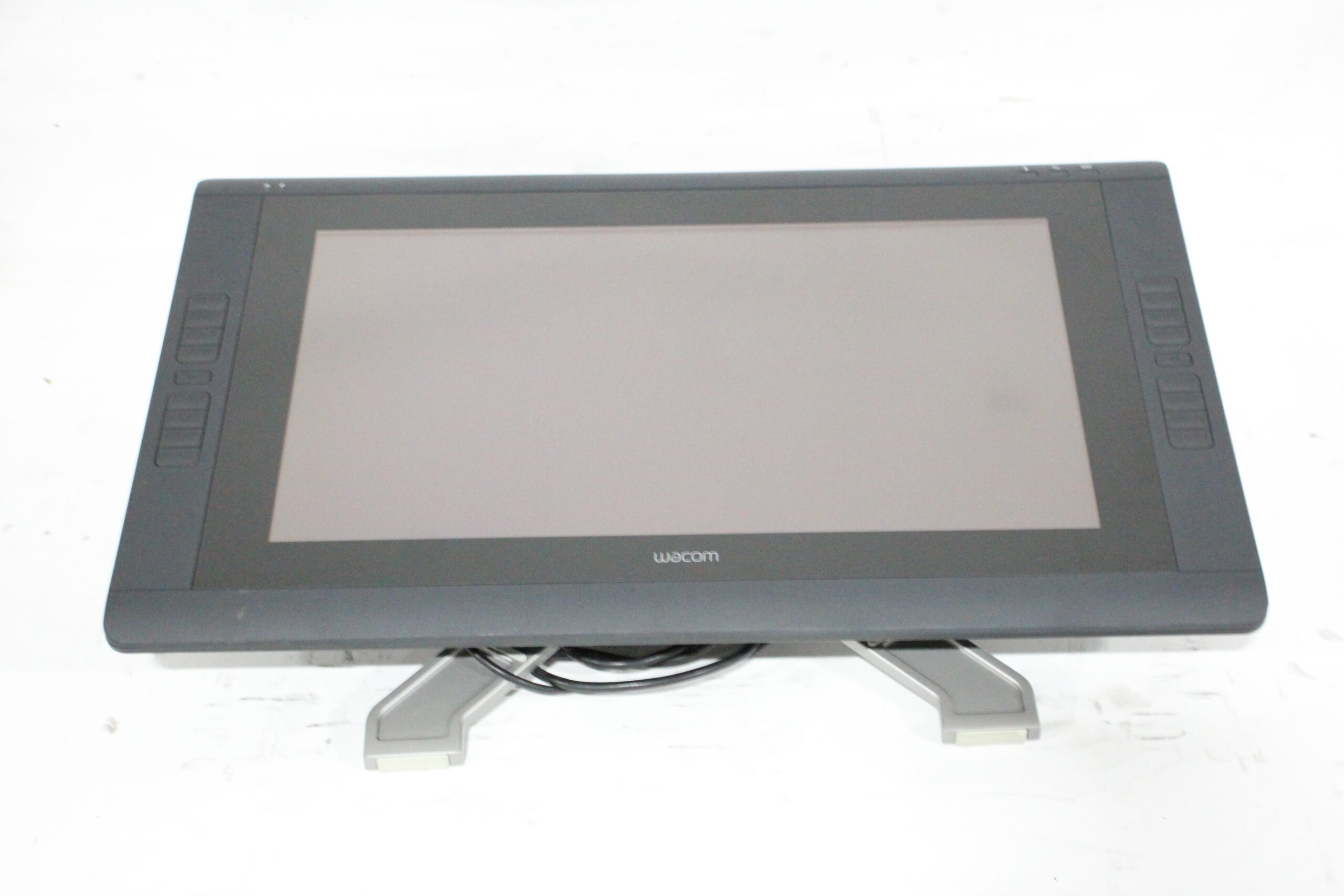 Wacom DTH-2200 Cintiq 22HD Touch LCD Tablet w/ Mount, Stylus, & Pelican  1630 Case