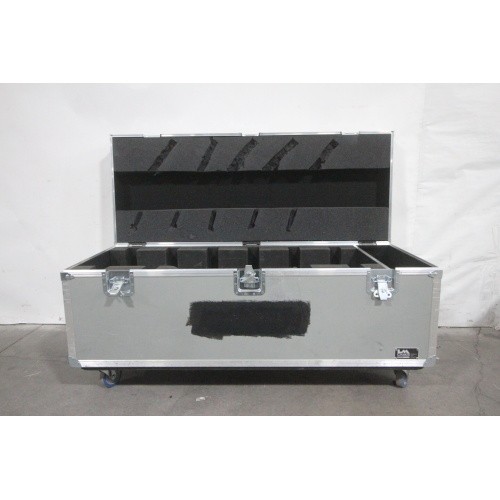 23x59x20 Wheeled Hard Case - 2