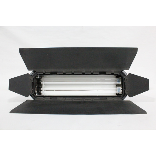 ARRI Studio Cool 2 Dual Switch Fluorescent Fixture - 2