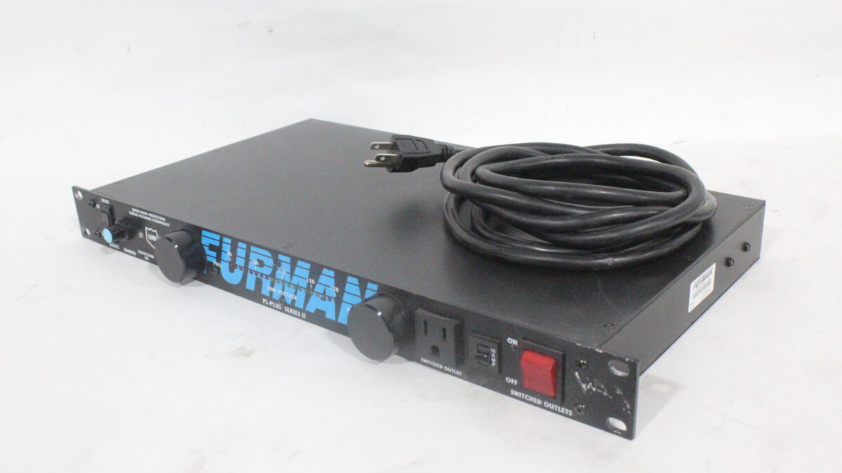 Furman PL-Plus Series II Power Conditioner w/Voltmeter · AVGear