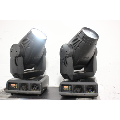 2 Martin MAC 2000 Wash XB Moving Head Lights in Wheeled Hard Case 55384706 Fixture Hours - 1