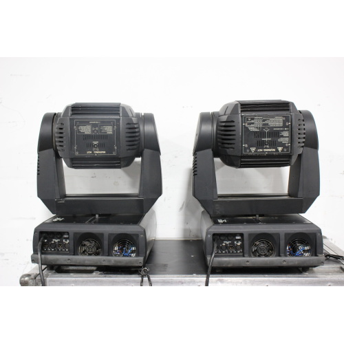 2 Martin MAC 2000 Wash XB Moving Head Lights in Wheeled Hard Case 55384706 Fixture Hours - 6