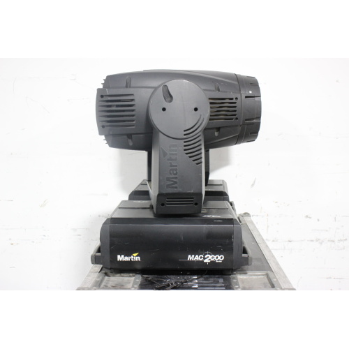 2 Martin MAC 2000 Wash XB Moving Head Lights in Wheeled Hard Case 55384706 Fixture Hours - 7