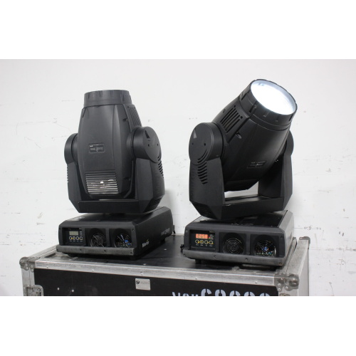 2 Martin MAC 2000 Wash XB Moving Head Lights in Wheeled Hard Case 852364 Fixture Hours - 1