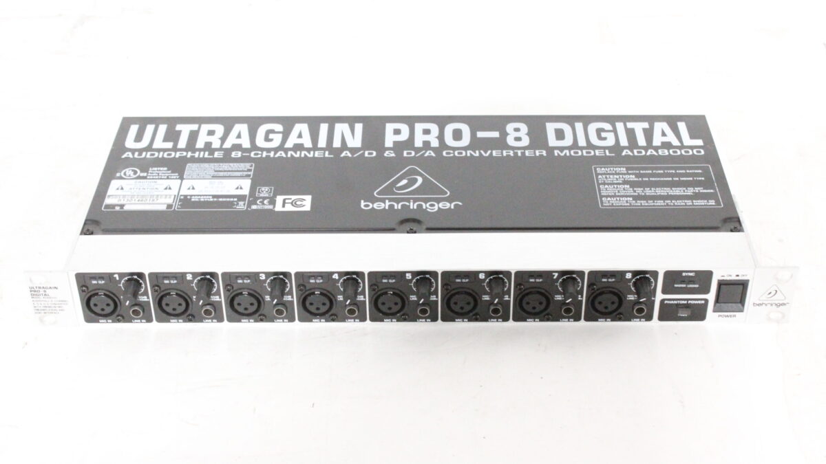 Behringer ADA8000 Ultragain PRO-8 Digital 8-Channel A/D & D/A Converter