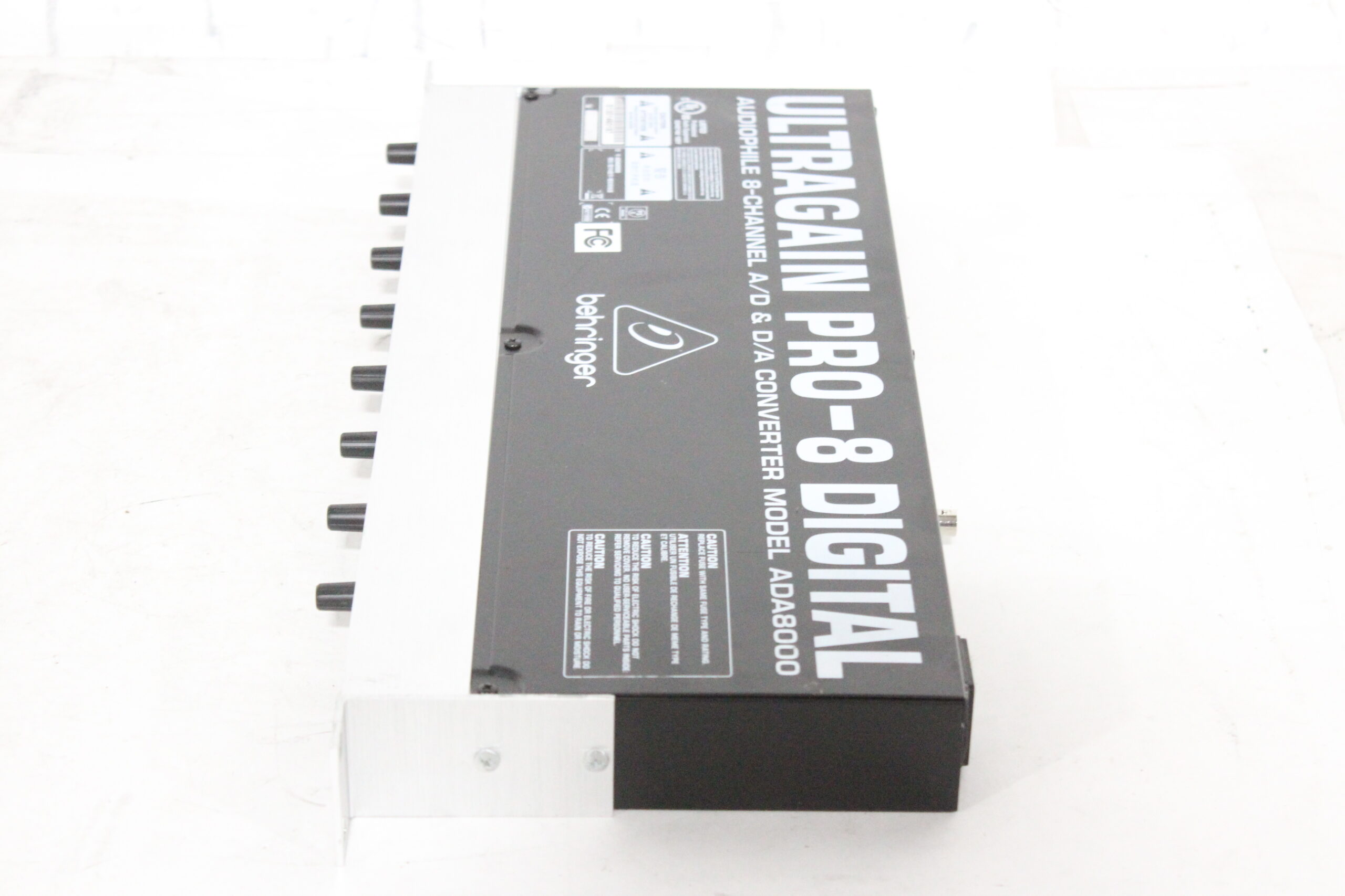 Behringer ADA8000 Ultragain PRO-8 Digital 8-Channel A/D u0026 D/A Converter