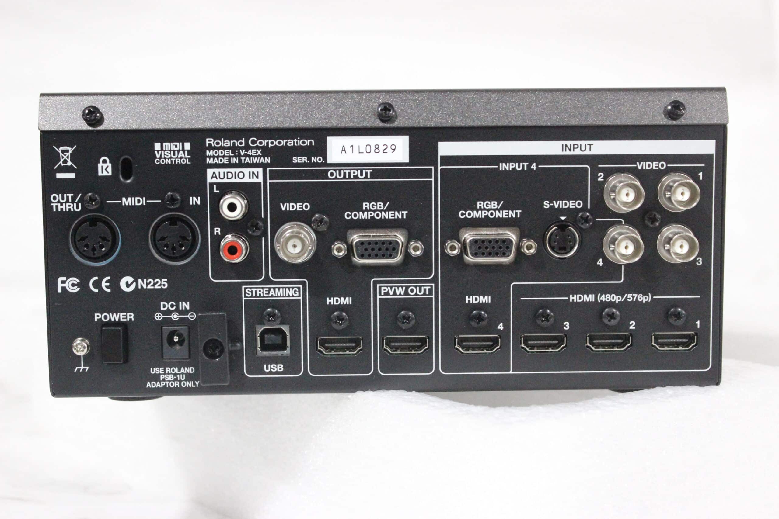 Roland V-4EX 4-Channel Digital Video Mixer with Effects [B-Stock]