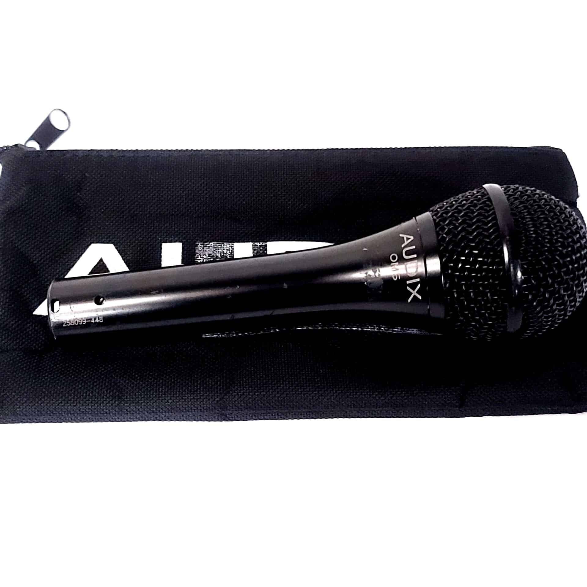 Audix OM5 Hyper Cardioid Dynamic Vocal Microphone in Soft Pouch