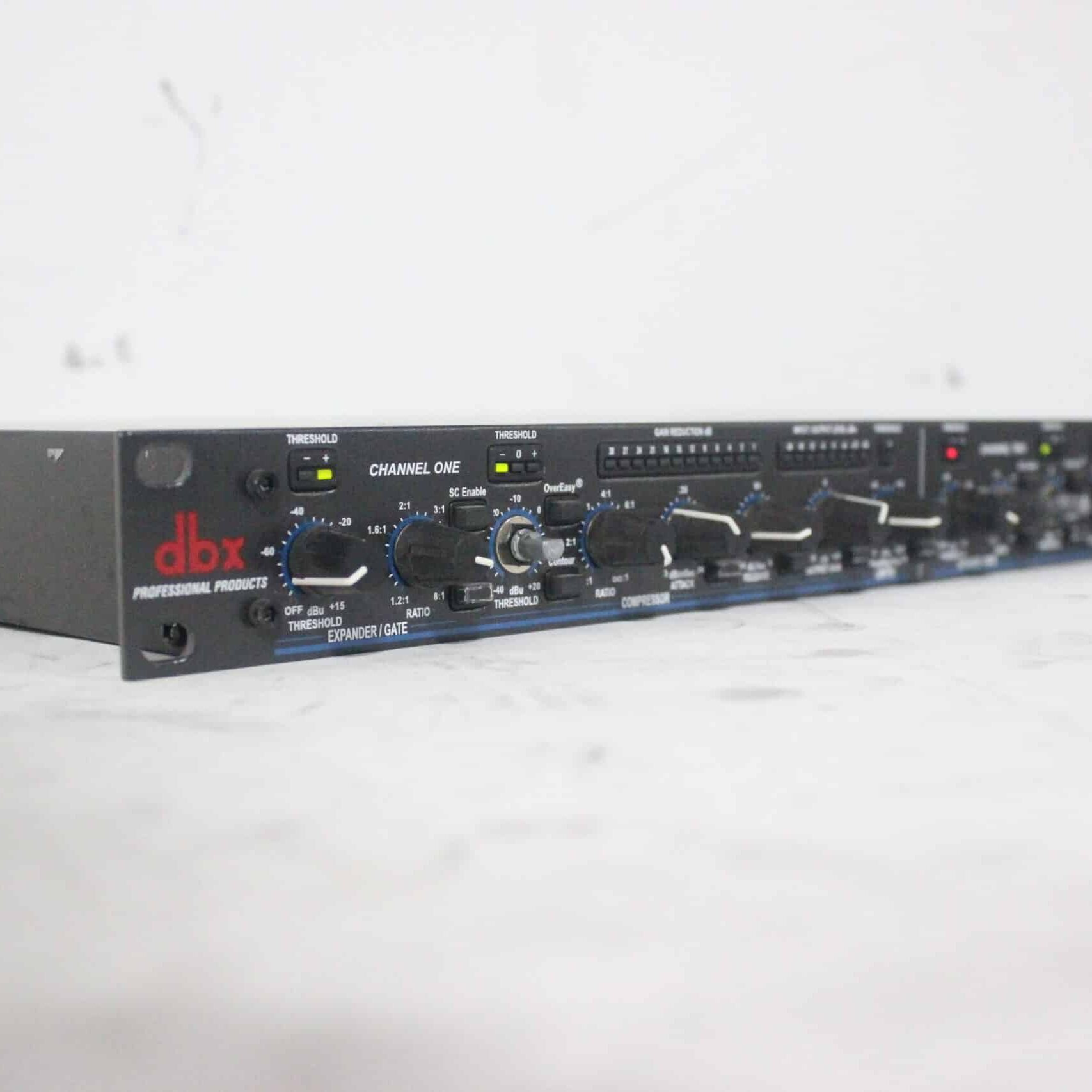 dbx 1066 Dual-Channel Compressor/Limiter/Gate (Missing Knobs) · AVGear