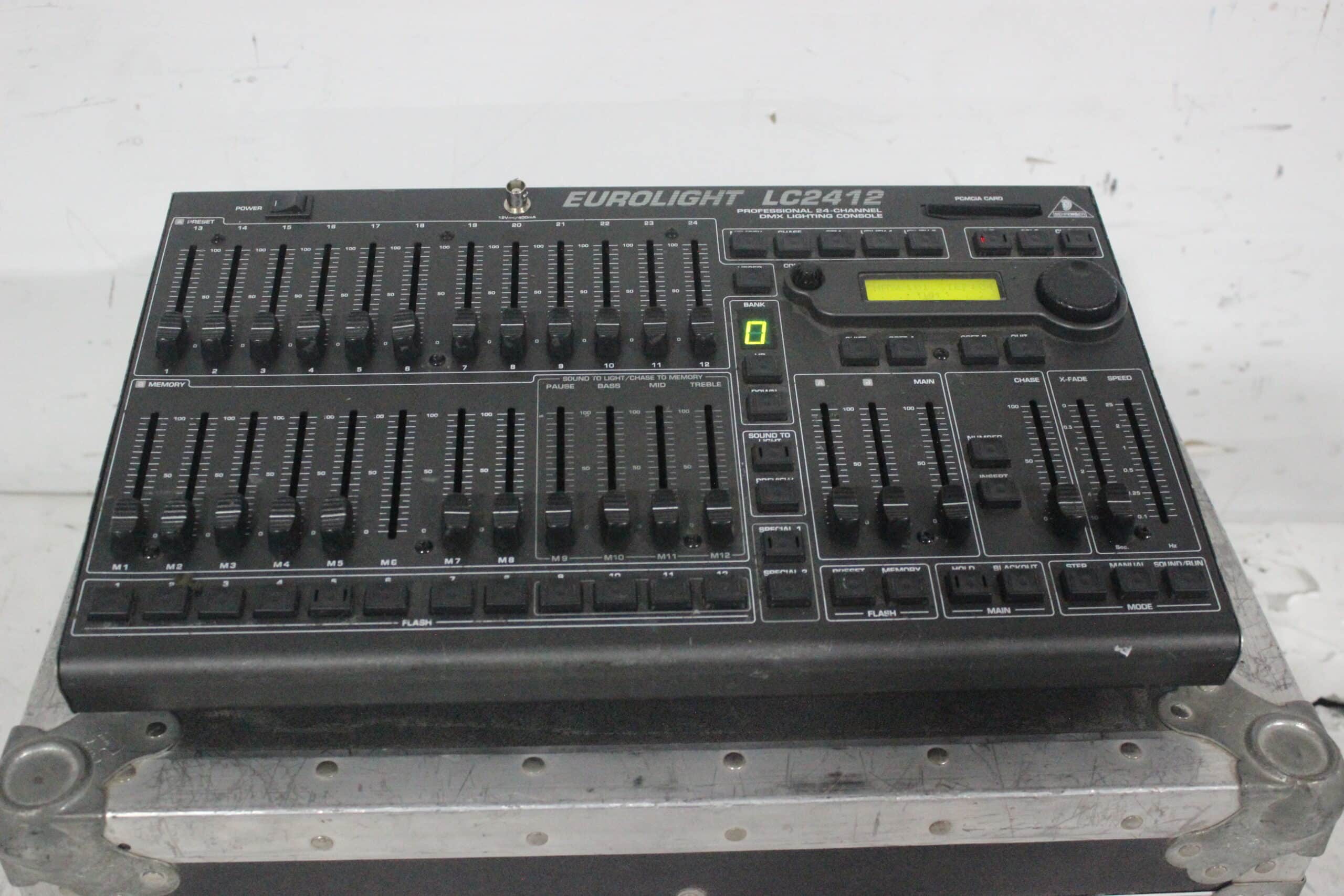 Eurolight LC2412 24-Channel DMX Lighting Console w/ PowerCon Cable in Hard  Carrying Case