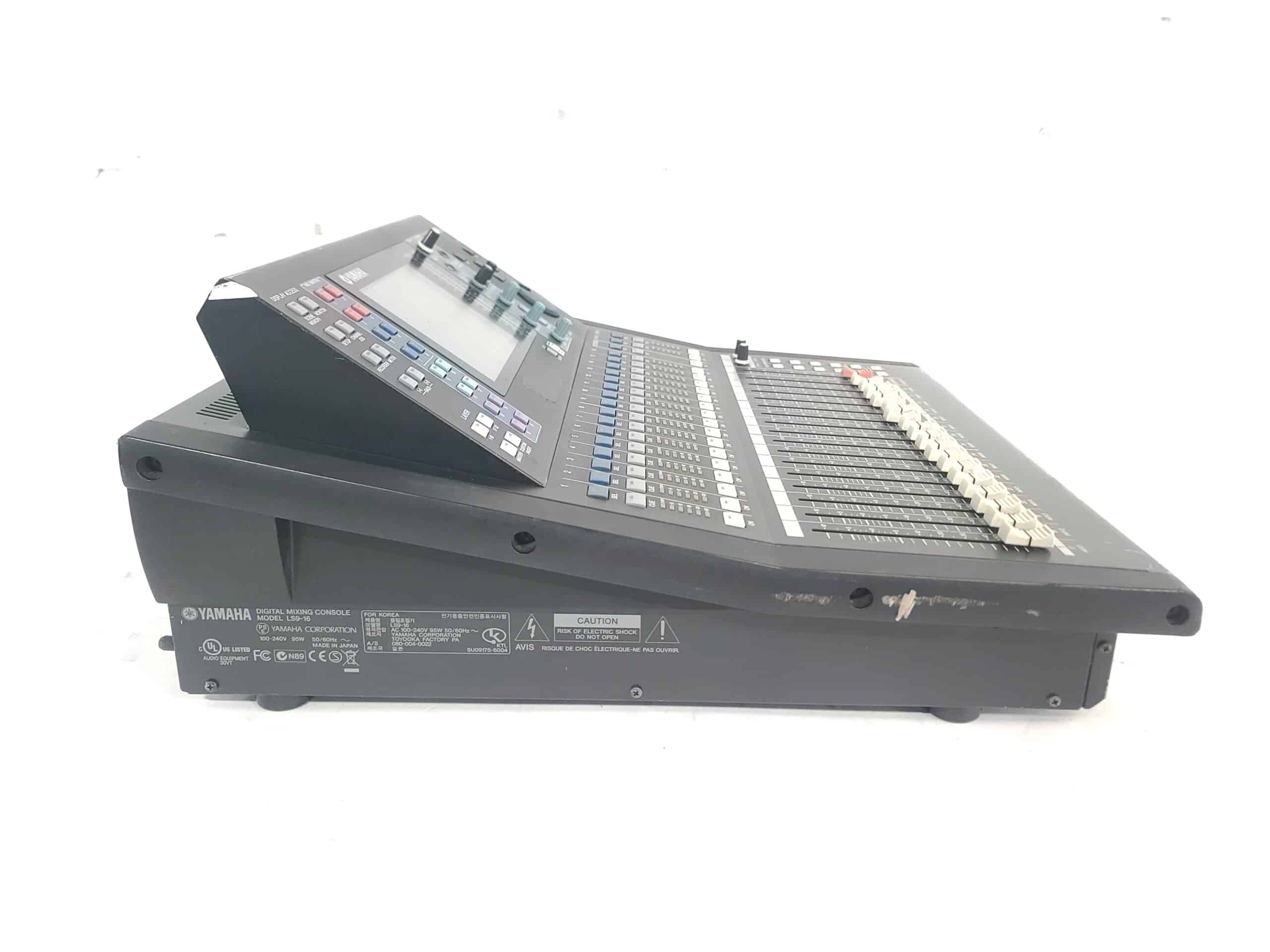 Yamaha LS9-16 Digital Mixing Console in Hard Carry Case · AVGear