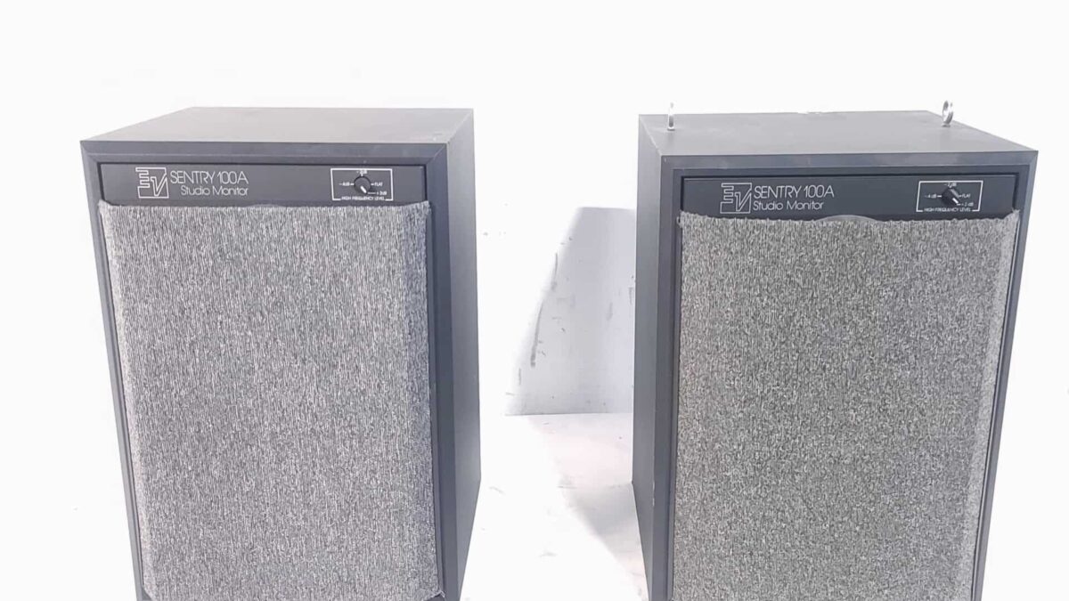 (2) Electro-Voice EV Sentry 100A 25W Passive Studio Monitors (NO HIGH END)